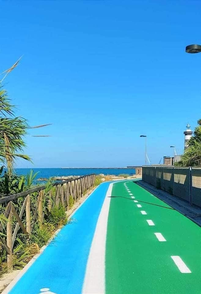 Appartamento Vacanza Moch - Viaggiatori Alla Scoperta Della Costa Dei Trabocchi Francavilla Al Mare Bagian luar foto